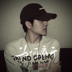 宝宝胸罩脱了让我揉揉你的奶头
